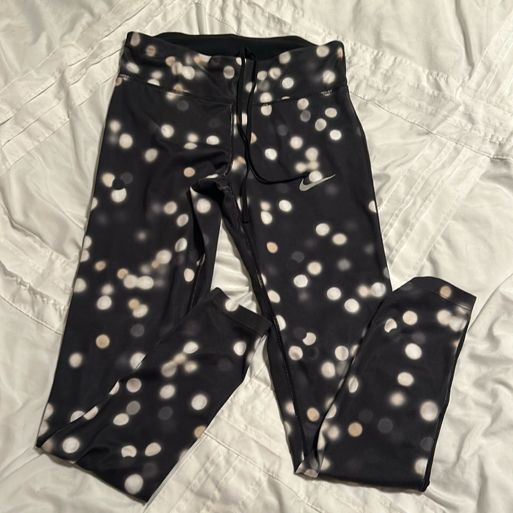 Womens Nike leggings!